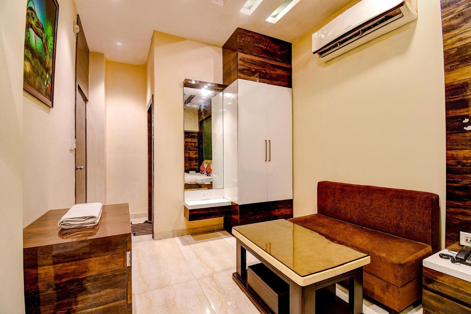 Hotel O Abi Inn Hotel Near Dhakuria Manipal Hospital كولكاتا المظهر الخارجي الصورة